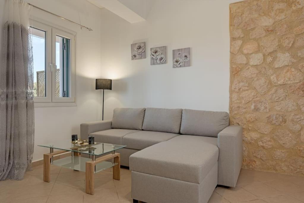 شقة Spiros House سفوروناتا المظهر الخارجي الصورة